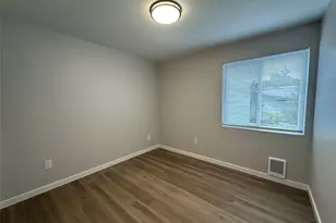 4230 Hoyt Ave, Everett, WA 98203 - Photo 16