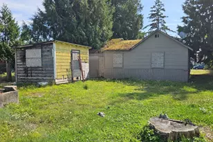 911 Miller St, Kelso, WA 98626 - Photo 2