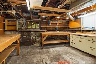 311 N 47th St, Seattle, WA 98103 - Photo 32