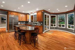 10444 SE 22nd St, Bellevue, WA 98004 - Photo 8