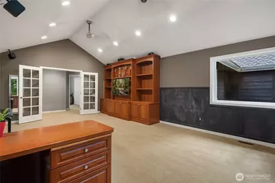 10444 SE 22nd Street, Bellevue, WA 98004 - Photo 20
