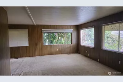 22430 Cedarview Drive E, Bonney Lake, WA 98391 - Photo 4