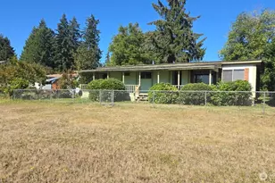 22430 Cedarview Dr E, Bonney Lake, WA 98391 - Photo 2
