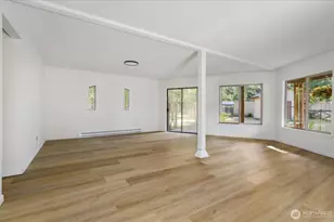 813 Hazzle Ct, Coupeville, WA 98239 - Photo 2