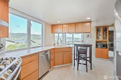 1112 N 38th Street, Renton, WA 98056 - Photo 10