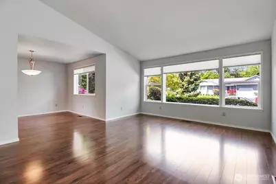 2928 209th Place SW, Lynnwood, WA 98036 - Photo 4