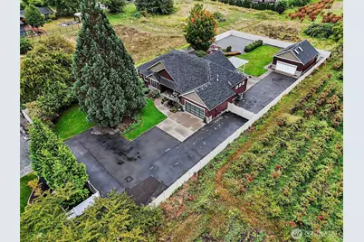 1920 12th Avenue SE, Puyallup, WA 98372 - Photo 2