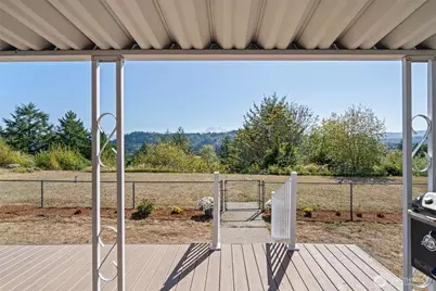 22518 Cedarview Drive E, Bonney Lake, WA 98391 - Photo 8