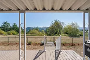 22518 Cedarview Dr E, Bonney Lake, WA 98391 - Photo 8