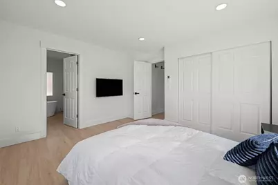 22518 Cedarview Drive E, Bonney Lake, WA 98391 - Photo 24