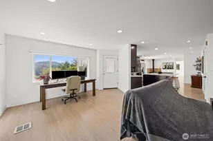 22518 Cedarview Dr E, Bonney Lake, WA 98391 - Photo 22