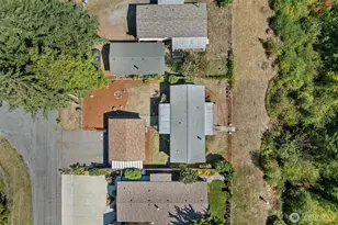 22518 Cedarview Dr E, Bonney Lake, WA 98391 - Photo 30