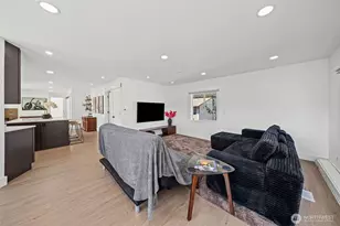 22518 Cedarview Dr E, Bonney Lake, WA 98391 - Photo 18