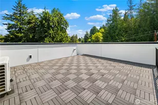 2652 B NW 95th St, Seattle, WA 98117 - Photo 16