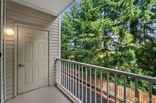 13301 SE 79th Pl, Newcastle, WA 98059 - Photo 20