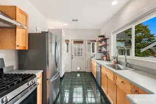 3005 E Union St, Seattle, WA 98122 - Photo 8
