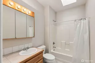 22724 64th St E, Buckley, WA 98321 - Photo 16