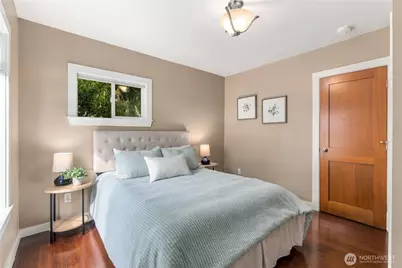730 N 100th Street, Seattle, WA 98133 - Photo 14