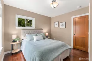 730 N 100th St, Seattle, WA 98133 - Photo 14