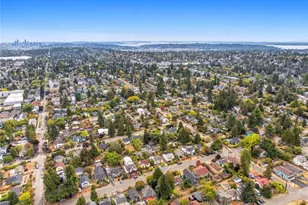 730 N 100th St, Seattle, WA 98133 - Photo 40