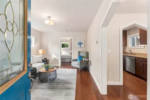 730 N 100th St, Seattle, WA 98133 - Photo 6