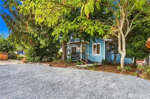 730 N 100th St, Seattle, WA 98133 - Photo 2