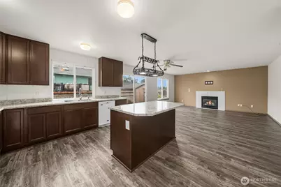 1412 200th Street Ct E, Spanaway, WA 98387 - Photo 4
