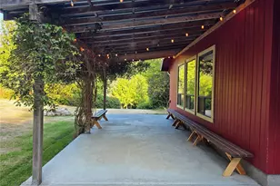 395 Saylor Rd, Camano Island, WA 98282 - Photo 4