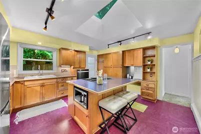 18934 Forest Park Drive NE, Lake Forest Park, WA 98155 - Photo 12