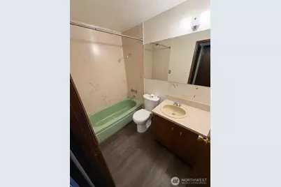 426 11th Avenue E, Seattle, WA 98102 - Photo 12