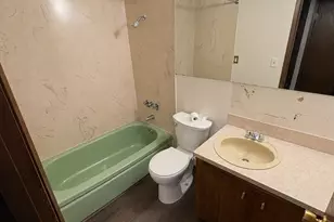 426 11th Ave E, Seattle, WA 98102 - Photo 12