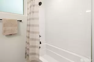 7018 8th Ave NE, Seattle, WA 98115 - Photo 22