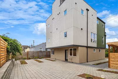 7018 8th Avenue NE, Seattle, WA 98115 - Photo 24
