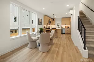 7018 8th Ave NE, Seattle, WA 98115 - Photo 10