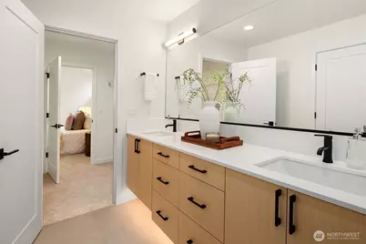 7018 8th Avenue NE, Seattle, WA 98115 - Photo 12