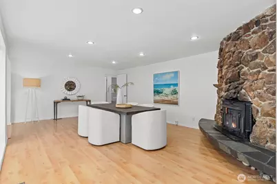 21015 NE 11th Street, Sammamish, WA 98074 - Photo 12