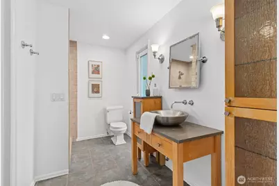 21015 NE 11th Street, Sammamish, WA 98074 - Photo 24