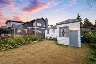 136 NE 58th St, Seattle, WA 98105 - Photo 4