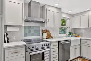 3826 Belvidere Ave SW, Seattle, WA 98126 - Photo 6