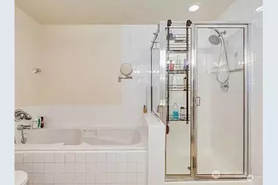 3661 Albion Place N #2, Seattle, WA 98103 - Photo 8