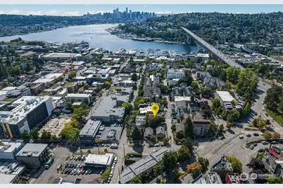 3661 Albion Place N #2, Seattle, WA 98103 - Photo 14
