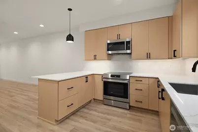 805 NE 71st Street, Seattle, WA 98115 - Photo 6