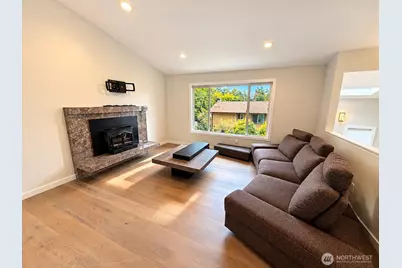 1719 N 105th Street, Seattle, WA 98133 - Photo 8