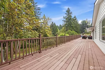 17209 45th St E, Lake Tapps, WA 98391 - Photo 14