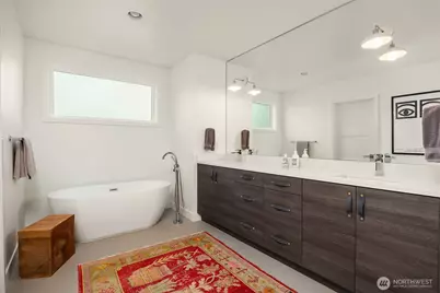 5751 36th Avenue NE, Seattle, WA 98105 - Photo 24