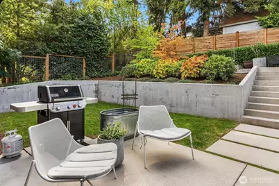 5751 36th Avenue NE, Seattle, WA 98105 - Photo 16
