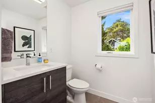 5751 36th Ave NE, Seattle, WA 98105 - Photo 36