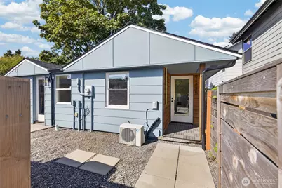 9449 5th Avenue SW #B, Seattle, WA 98106 - Photo 2