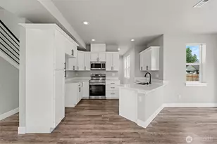 903 138 St E, Tacoma, WA 98445 - Photo 10
