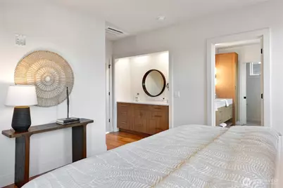 2010 McGilvra Boulevard E, Seattle, WA 98112 - Photo 14